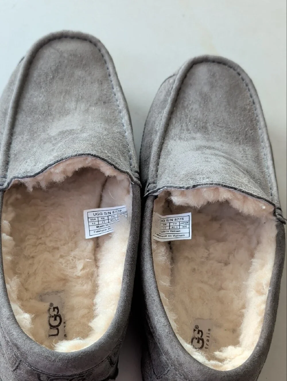 UGG ***like new